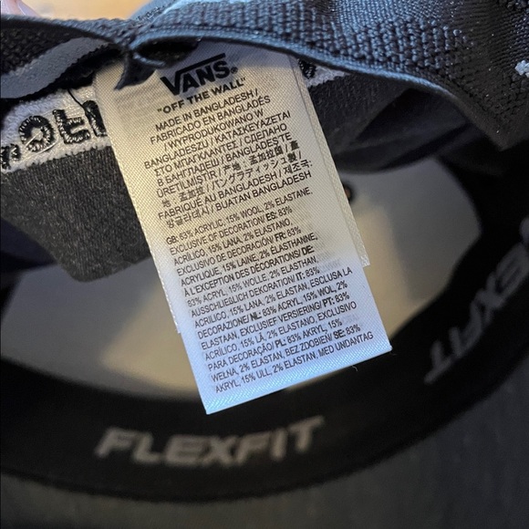 VANS Splitz Flexfit Hat Wool Off The Wall Charcoal Gray Embroidered Men’s EUC - Picture 7 of 7